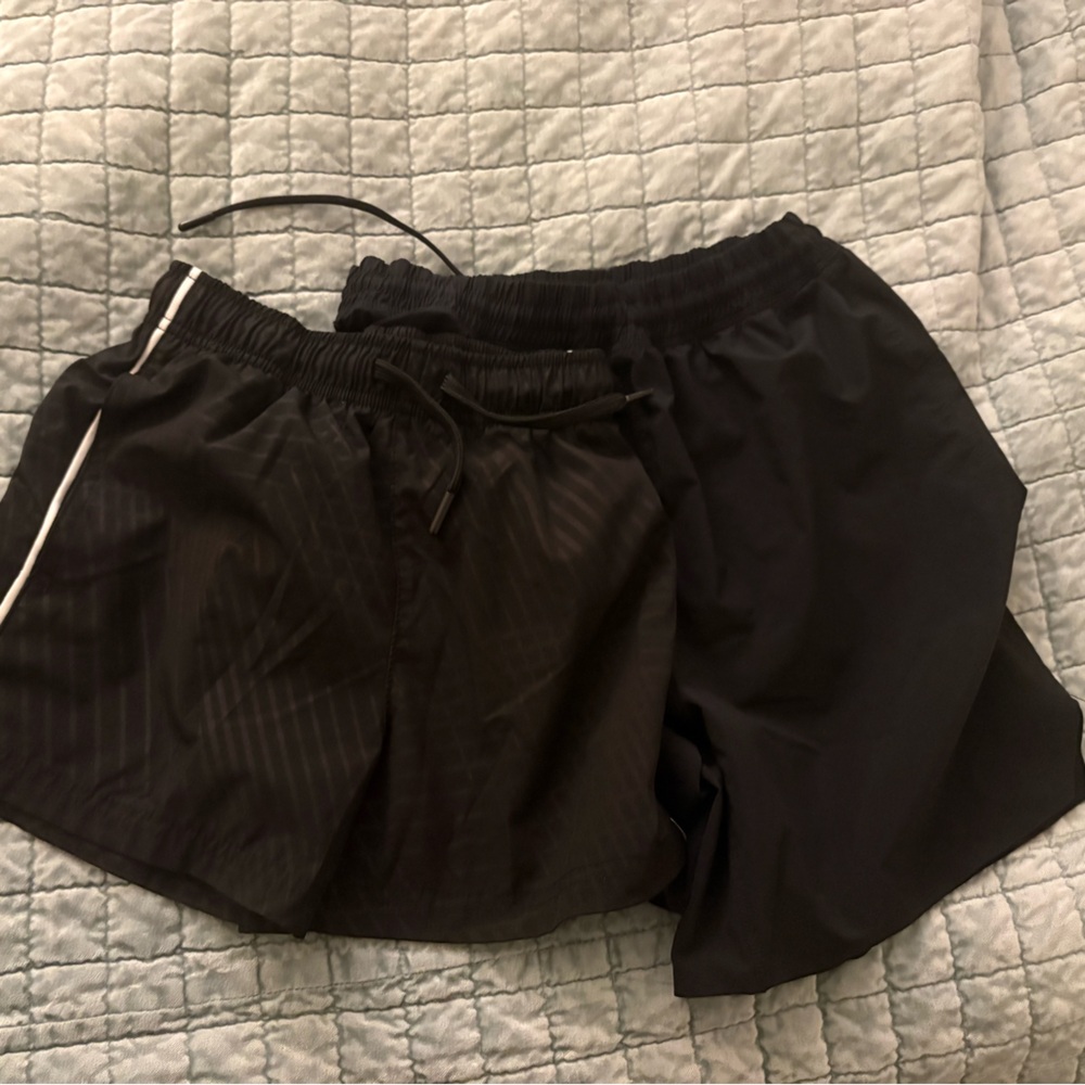 2 Pairs boy’s athletic shirts - black Small